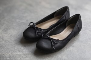 Les ballerines noires : l’élégance simple qui sauve nos journées